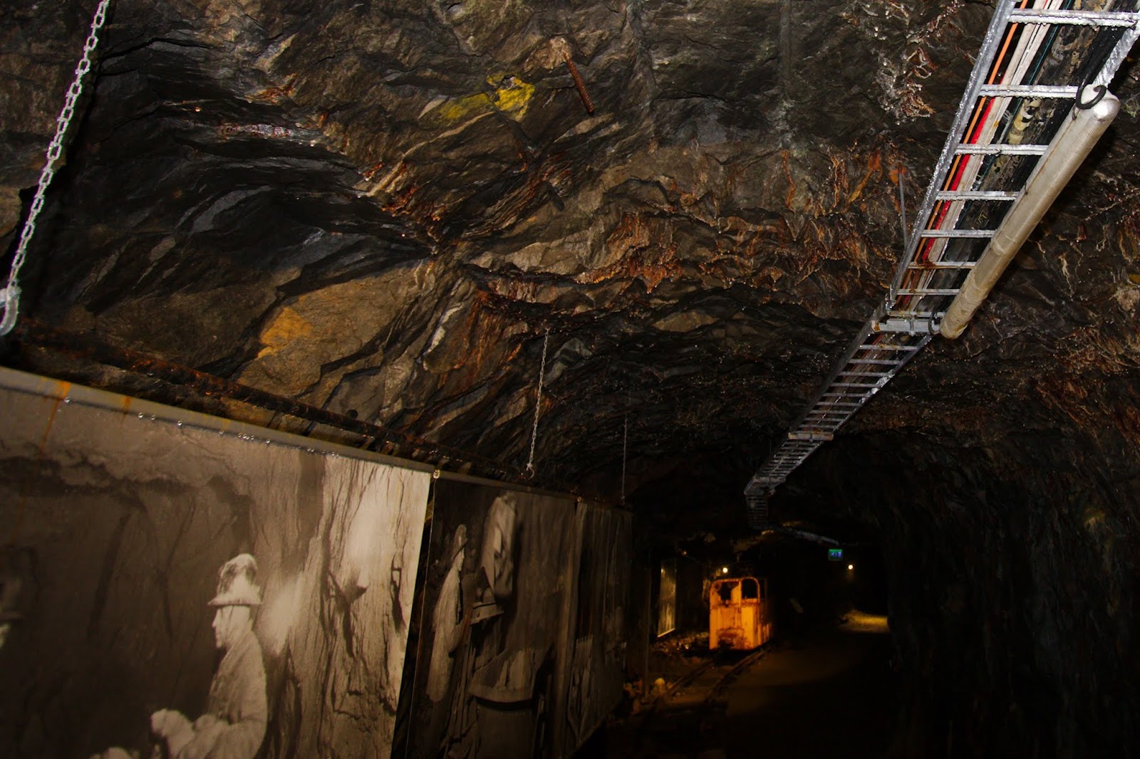 Vanhan kaivoksen tunneli